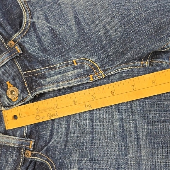 BKE Culture Women's 29 X 35.5 Blue Jeans with Distressed Pockets - Picture 4 of 7